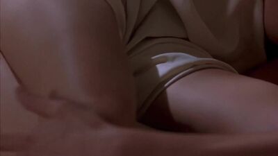 Olivia D'Abo, Lora Zane And Laila Robins Plotting In Live Nude Girls - Film nackt