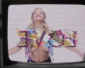 Rita Ora Presenting Her Plots - Film nackt
