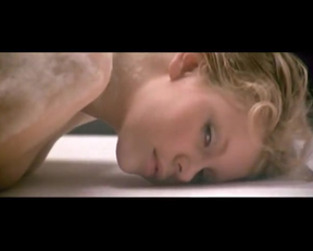 Sylvia Kristel  Catherine Rivet In Emmanuelle 2 - Film nackt