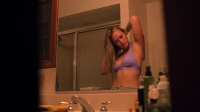 Kaitlyn Sapp - Clowntown - Film nackt