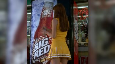 Mary Elizabeth Winstead As A Cheerleader - Film nackt