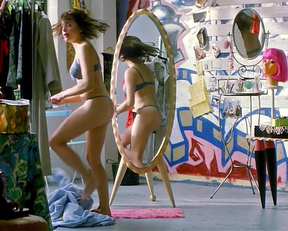 Alanna Ubach - Nobody Knows Anything - Film nackt