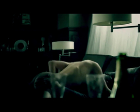 Tara Radcliffe In Femme Fatales - Film nackt