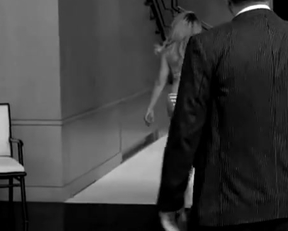 Chloë Grace Moretz - Bikini Plot In 'I Love You, Daddy' - Film nackt