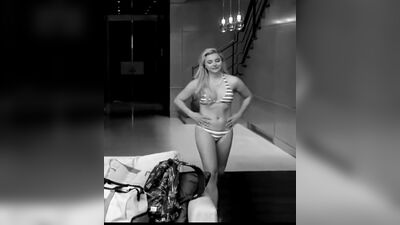 Chloë Grace Moretz - Bikini Plot In 'I Love You, Daddy' - Film nackt