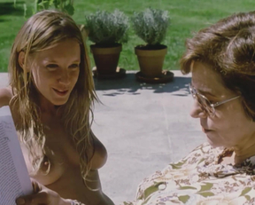 Ludivine Sagnier Topless Plot In Swimming Pool - Film nackt
