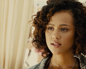 Nathalie Emmanuel's Slow Motion And Jiggly Plot - Film nackt