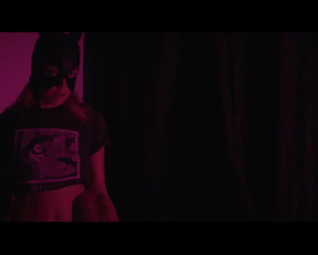 Aubrey Plaza Is A Slutty Catwoman In Ingrid Goes West - Film nackt