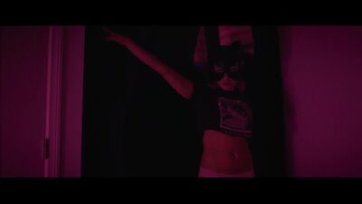 Aubrey Plaza Is A Slutty Catwoman In Ingrid Goes West - Film nackt