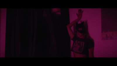 Aubrey Plaza Is A Slutty Catwoman In Ingrid Goes West - Film nackt