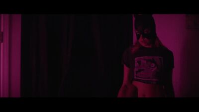 Aubrey Plaza Is A Slutty Catwoman In Ingrid Goes West - Film nackt