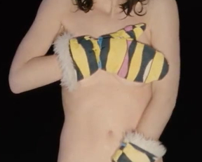 Felicity Jones In 'Chalet Girl' - Film nackt