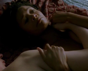 Thandie Newton In Besieged - Film nackt