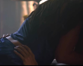 Demi Lovato TMYLM Lingerie Scene - Film nackt