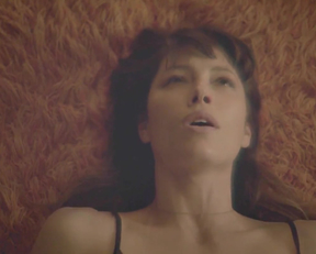 Jessica Biel - The Sinner S01E07 - Film nackt