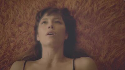 Jessica Biel - The Sinner S01E07 - Film nackt