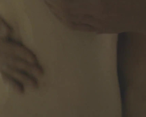 Rose Leslie In 'Honeymoon' - Film nackt