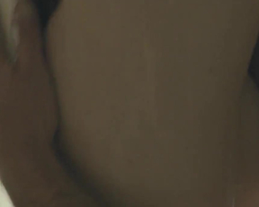 Rose Leslie In 'Honeymoon' - Film nackt