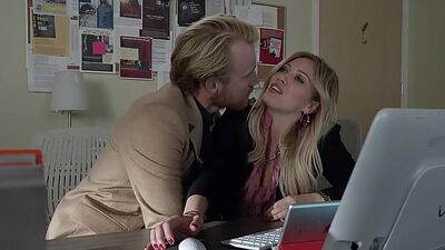 Hillary Duff Gets Fingered - Film nackt