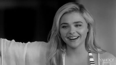 Chloë Moretz Bikini Plots In The Trailer To I Love You, Daddy - Film nackt