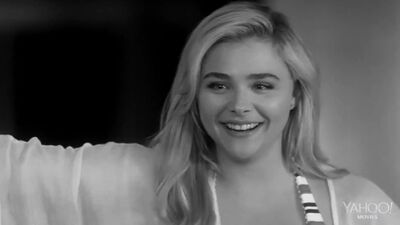 Chloë Moretz Bikini Plots In The Trailer To I Love You, Daddy - Film nackt