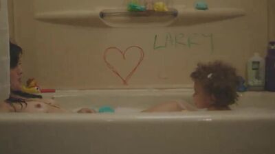 Frankie Shaw In Tv Show Smilf - Film nackt