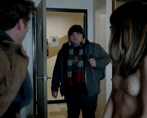 Nichole Bloom In Shameless - Film nackt