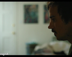 Angela Trimbur In Tight Leggings - Film nackt