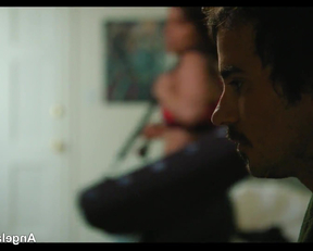 Angela Trimbur In Tight Leggings - Film nackt