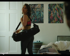 Angela Trimbur In Tight Leggings - Film nackt