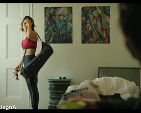 Angela Trimbur In Tight Leggings - Film nackt
