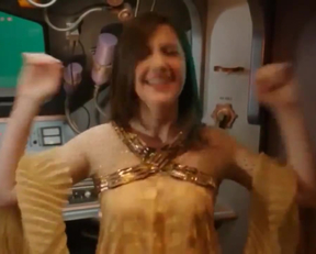 Alison Brie Pretending To Have A Group Sex On Community - Film nackt