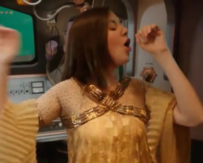 Alison Brie Pretending To Have A Group Sex On Community - Film nackt