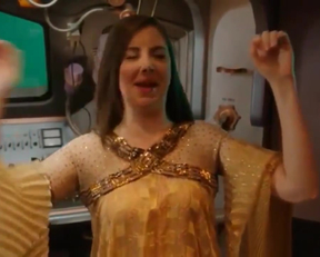 Alison Brie Pretending To Have A Group Sex On Community - Film nackt