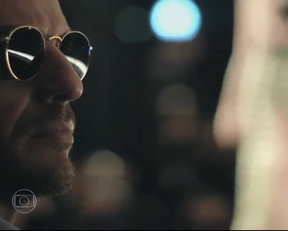 Hot Ramp Walk By Camila Queiroz In Verdades Secredas - Film nackt