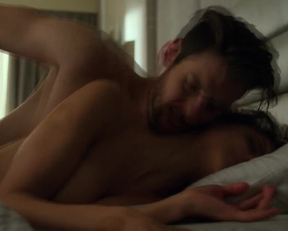 Amber Revah And Ben Barnes In Marvel's Punisher - Film nackt