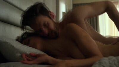 Amber Revah And Ben Barnes In Marvel's Punisher - Film nackt