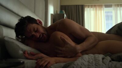 Amber Revah And Ben Barnes In Marvel's Punisher - Film nackt
