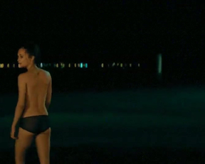 Alicia Vikander - Son Of A Gun - Film nackt