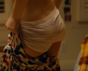 Jennette McCurdy's Undies Plot In Little Bitches - Film nackt