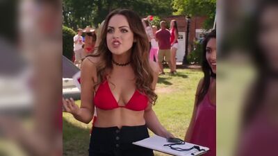 Liz Gillies Red Bikini Plot In Vacation - Film nackt