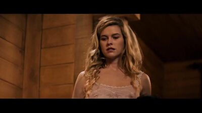 Alice Eve's See-through Stolen Plot - Film nackt