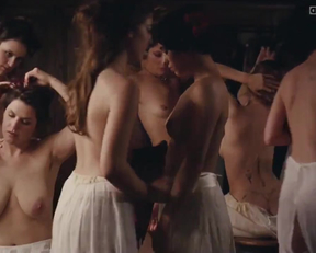 So Many Plots In "L'Apollonide" - Film nackt