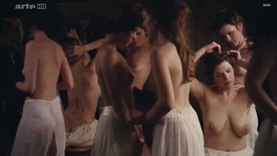 So Many Plots In "L'Apollonide" - Film nackt