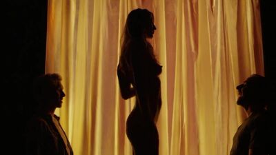 Emma Docker In Peelers - Film nackt