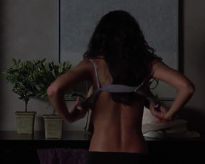 Emmanuelle Chriqui In Tortured - Film nackt