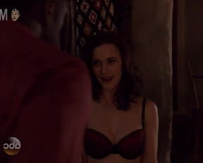 Rachel Brosnahan - Film nackt