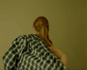 Alyssa Sutherland - The Mist - Film nackt