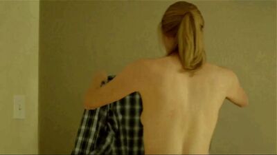 Alyssa Sutherland - The Mist - Film nackt