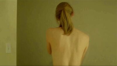 Alyssa Sutherland - The Mist - Film nackt